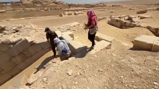 Ancient Technologies Ep. 3 - MEGALITHIC LABS & Manmade CRYSTAL NETWORKS In Saqqara!