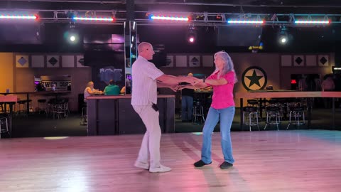 West Coast Swing @ Electric Cowboy with Wes Neese 20250511 193057015