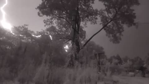 Infrared lightning