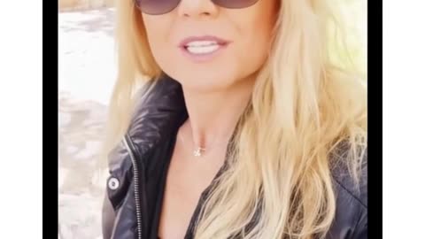 Η Νάντια κράζει