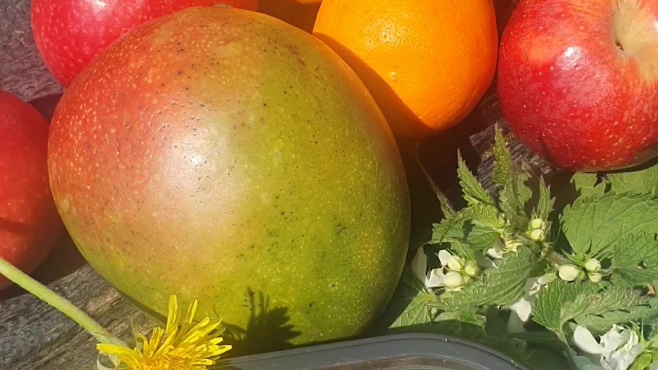 Bio-photons in raw fruit, flowers, weeds