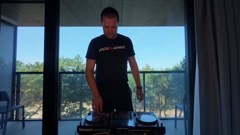 House Music 24/7