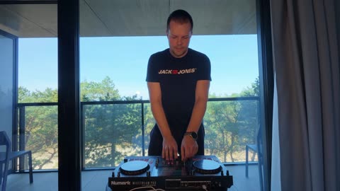 House Music 24/7
