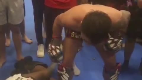 😱🥊 Guy Challenges Muay Thai Fighter and REGRETS It Instantly! | FCN