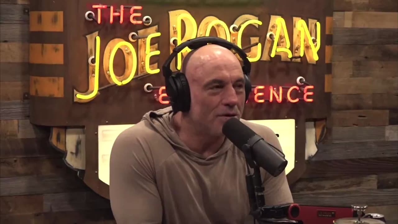 Rogan and Dave Smith talk about the left rioting and burning Tesla's
