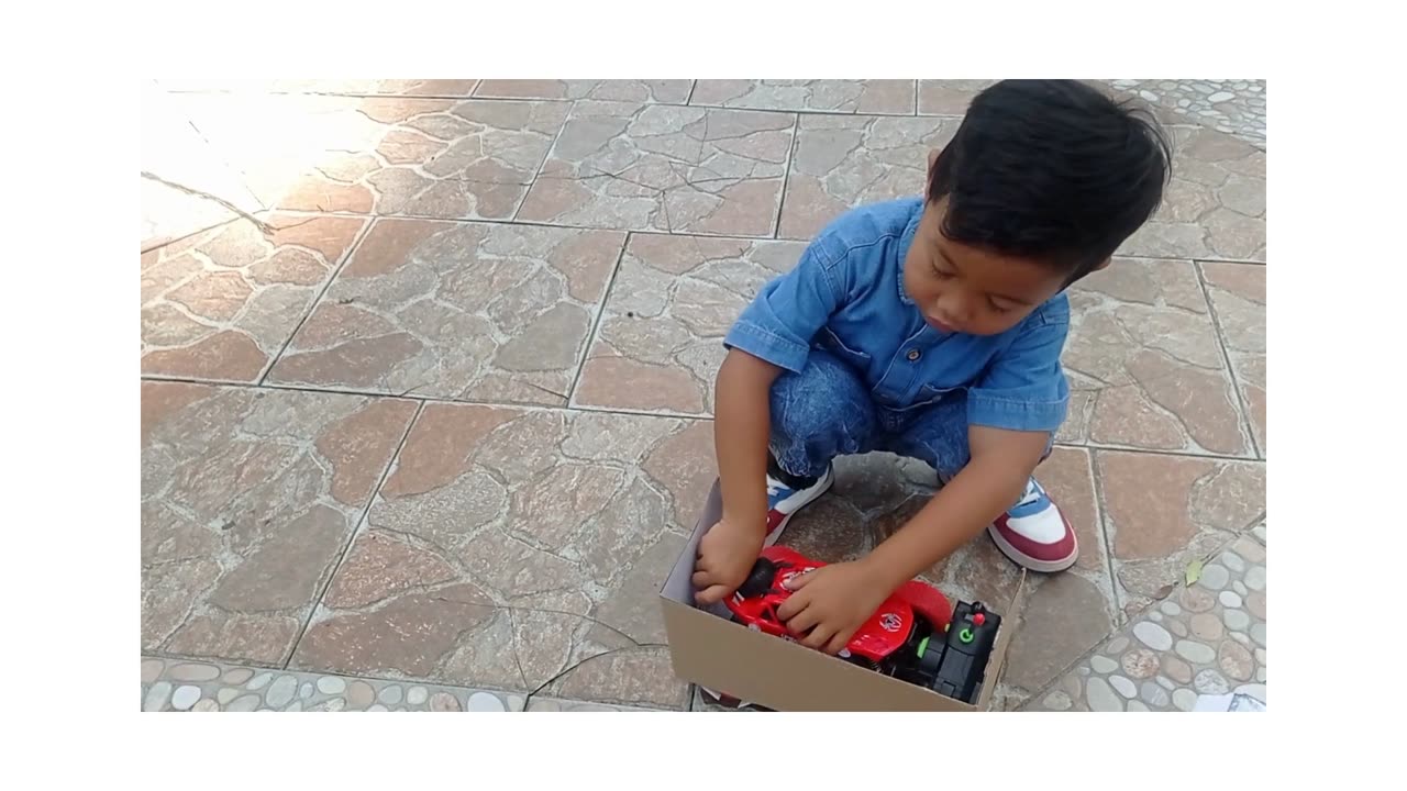 Part 3 – Off-Road RC Car Adventure with Dad!