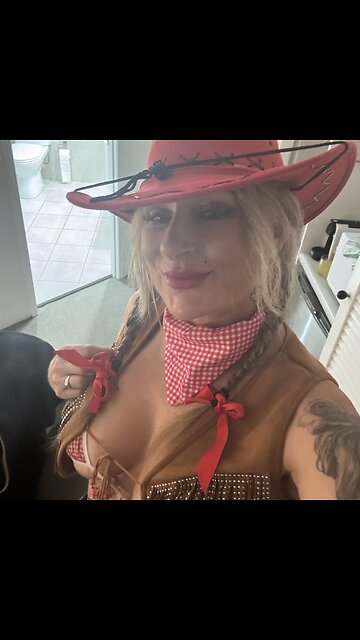 ELVIS IS TRUMP IS A SHAPE SHIFTING LIZARD EL-VRIL-ISIS