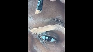 Moet zooms in on terrible skin to do makeup tutorial for almost 3 hours 7/12/25 #bigoclipandsip