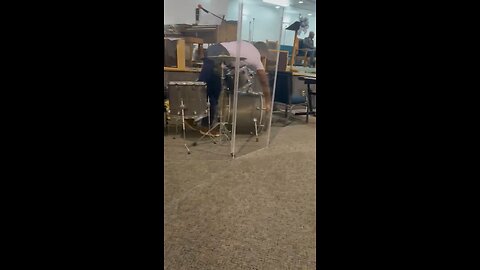 Bird in the drum cage lol 🐦‍⬛🥁😂🤣