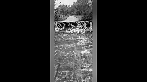 graffiti bridge