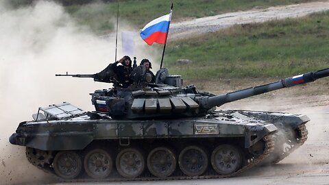 Russian Tanks Roll into Moscow for 2025 Victory Day Parade