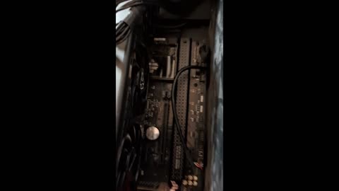 Episode7 - Inserting a new harddrive in my computer