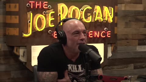 Dave Chappelle's Epic Bombing Set - James McCann on Joe Rogan #standup #comedy #davechapelle