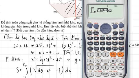 Một nhà kho có dạng khối hộp chữ nhật cùng phần mái phía trên được thiết kế dạng vòm cong...