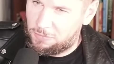PROČ TĚ NUTÍ ČEKAT NA SEX