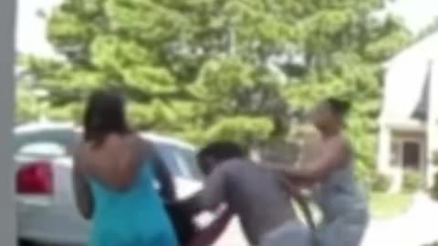 B!tch Fight On Ring Camera