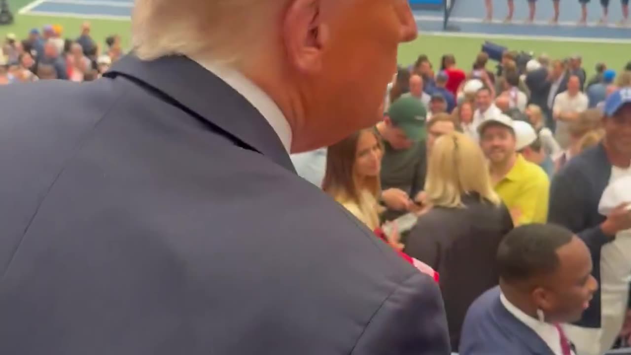 President Trump signs hats at US Open