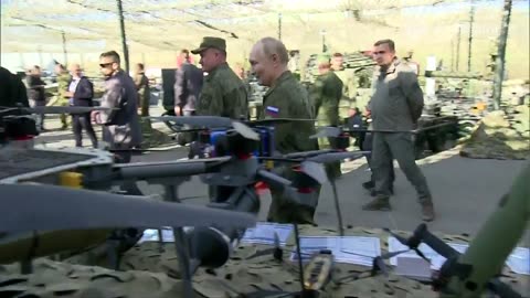 Верховный Главнокомандующий Вооружёнными Силами России осмотрел вооружение,1