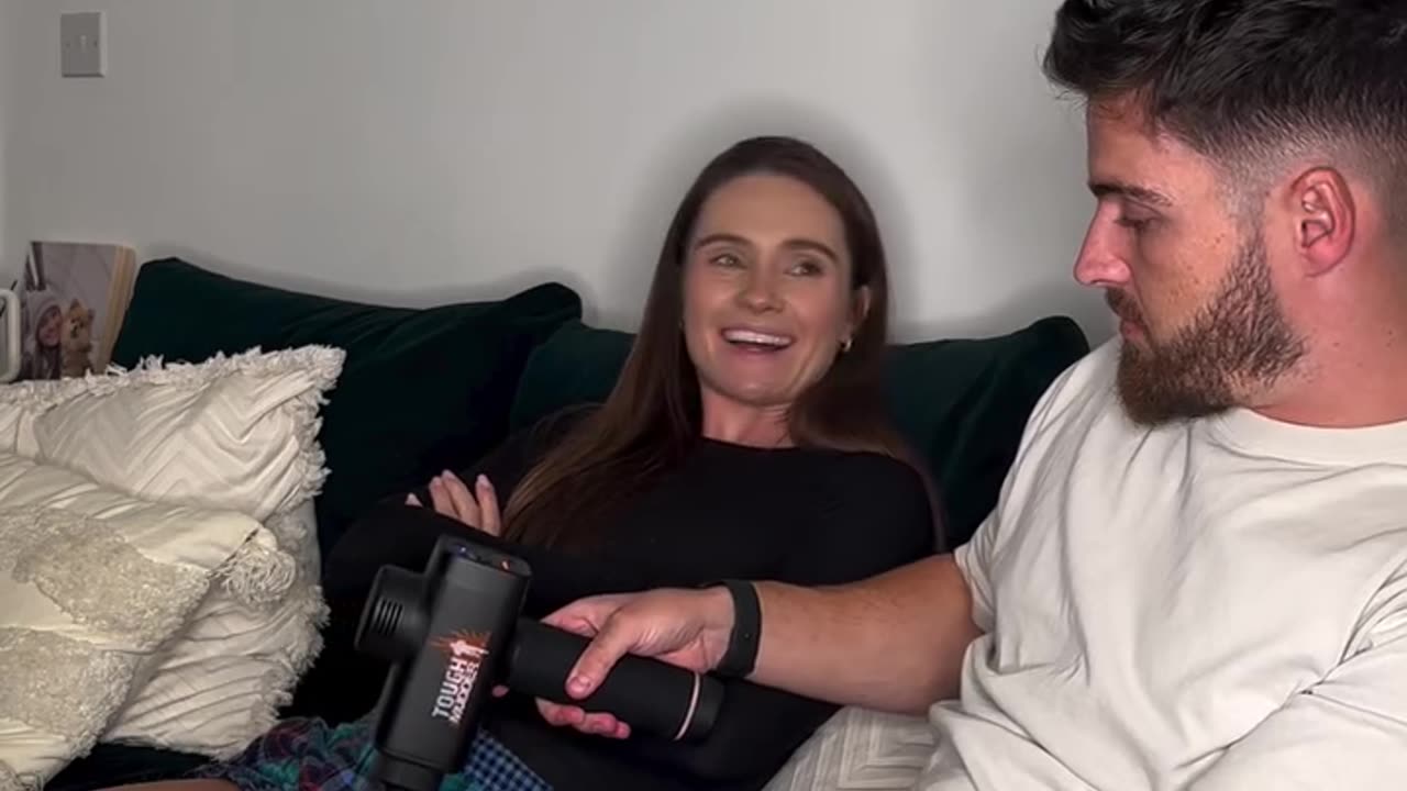 A new way of using the massage gun
