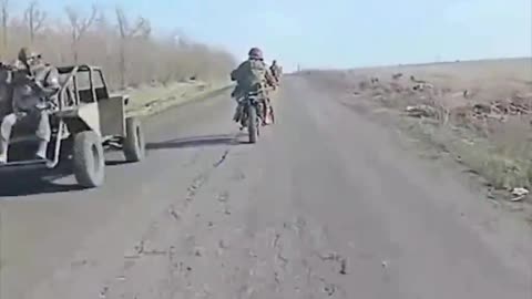Russian Troops Continue Evacuating Ukrainian Soldiers from Pokrovsk Who Are Surrendering En Masse