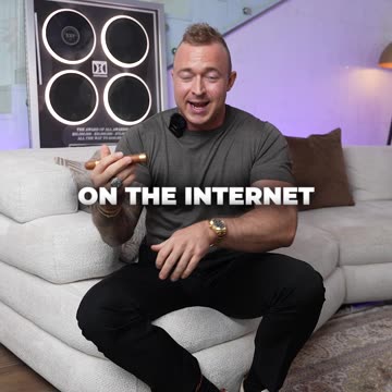 Your worst nightmare? 😴 6 AM