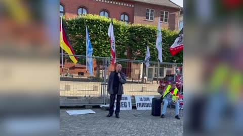 Greifswald - Jens - Eröffnung der Kundgebung - seine Rede 30-06-2025