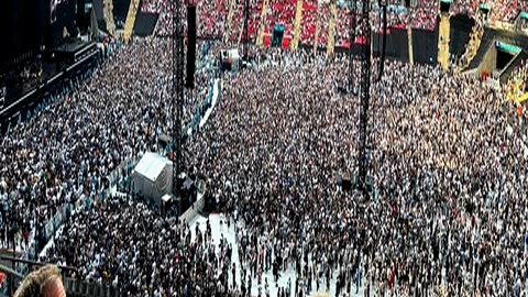 I Saw Oasis at Wembley and Three Worrying Details