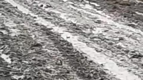 🚜🇺🇦 Ukraine Russia War | Ukrainian Humvees Stuck in Mud on the Frontlines | RCF