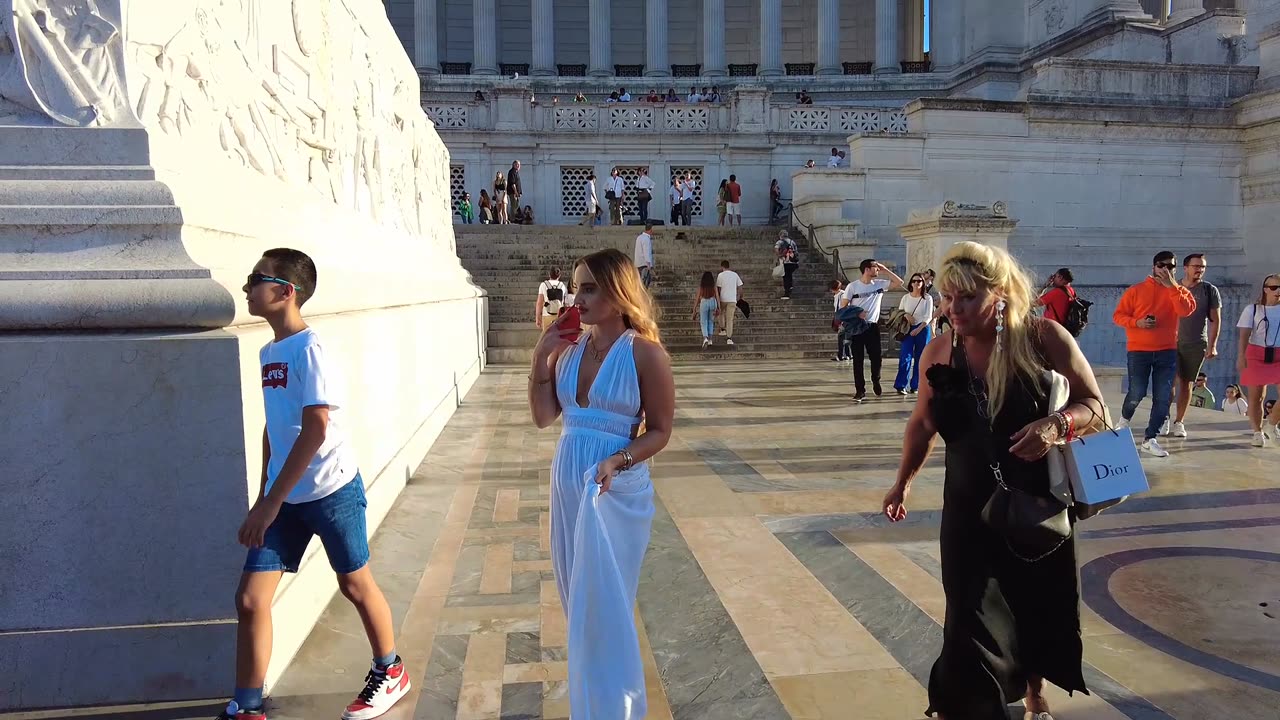 Inside Italy’s Wildest Nights! 🇮🇹🔥