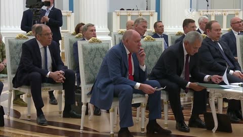 Владимир Путин провёл совещание о подготовке российско-американской встречи