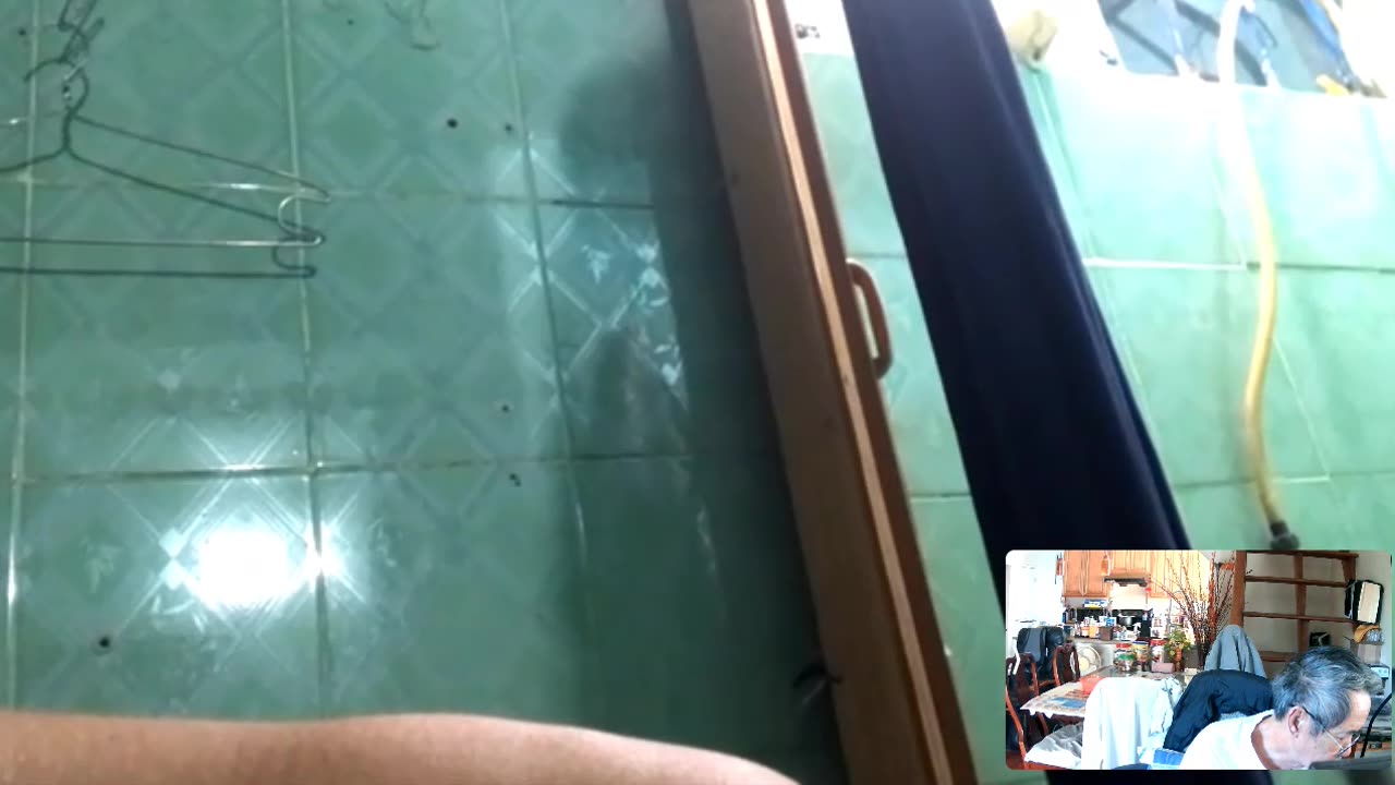 Sang Trong Nước Cám Ơn Quà MTQ Đã Gởi