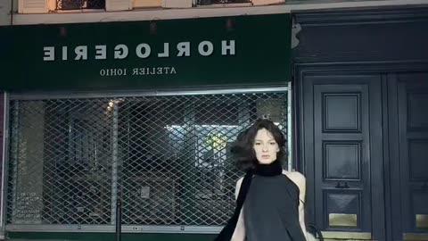 We are seeing a dancer french