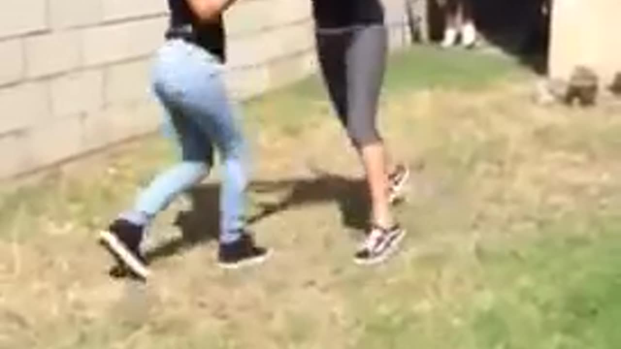 Blue Jeans Girl Is Tough (Girl Fight)
