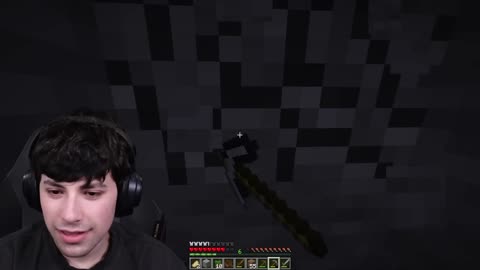 2 Minecraft Speedrunners VS TITAN