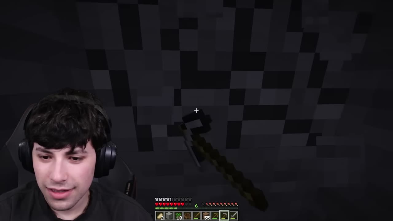 2 Minecraft Speedrunners VS TITAN