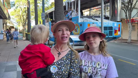 Aquaduck Adventure: Family Fun in Surfers Paradise ||