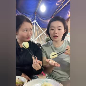 Girls Fighting for food