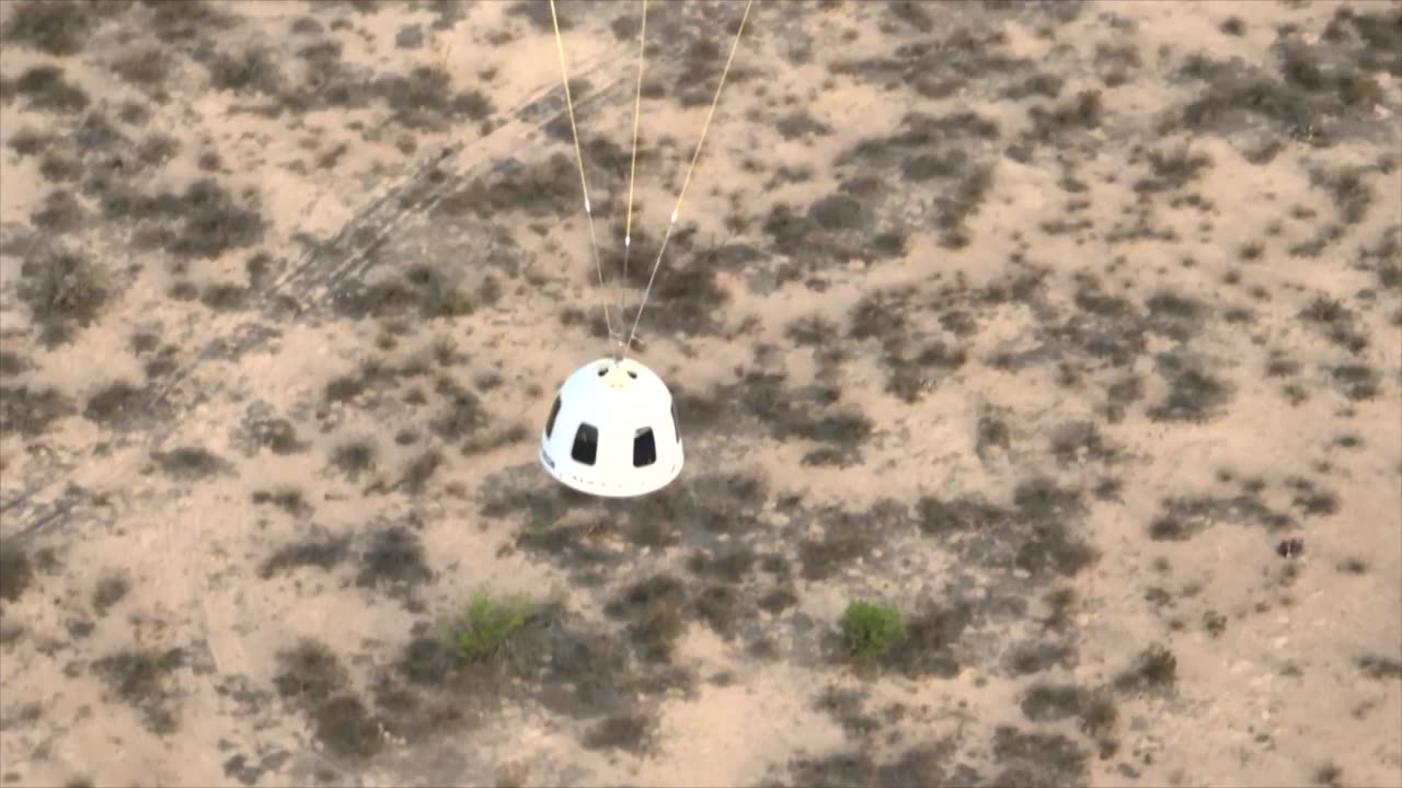 Blue Origin NS-31 A smooth landing in West Texas.