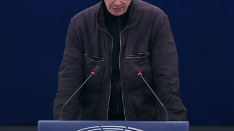 “Me resultaría más útil tener una conversación con mi hámster”