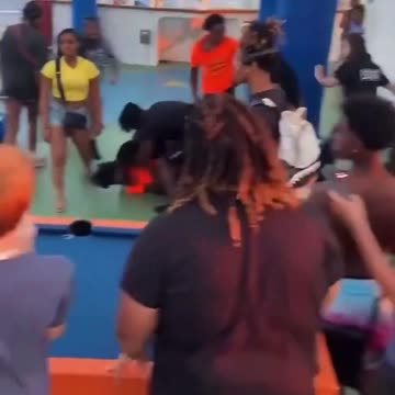 We Be Carnival, We Be Cruisn!