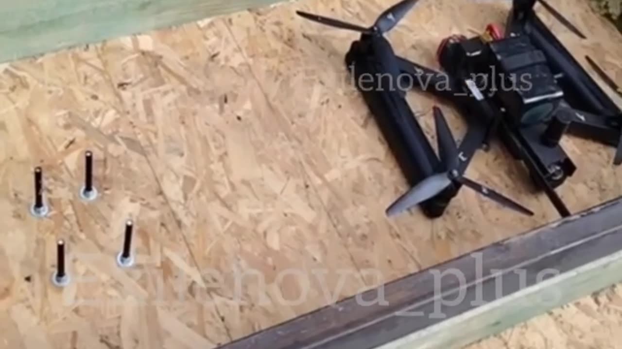 🕸️🇺🇦 Close-up footage of one of the SBU mobile homes.