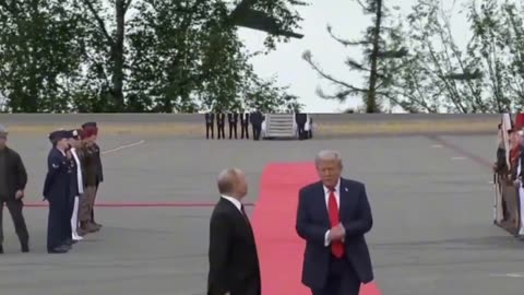 Here's Putin and Trump as a B-2 Flies Over