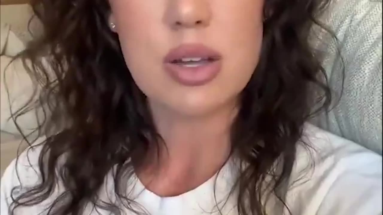 Smart lady sums up our entire reality in just 90 seconds