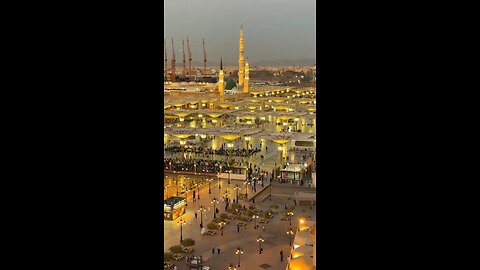 Beautiful Azan in Masjid Al Haram / Amazing voice