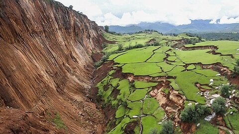 Amazing Earthquakes Captured on Video