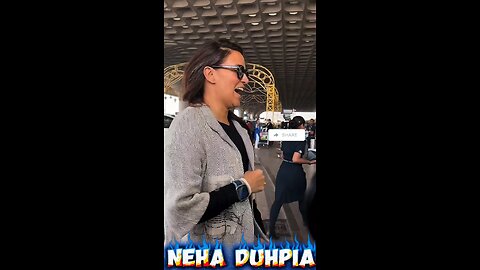 Bollywood Actress Neha Dhupia Spotted at Airport 🥰