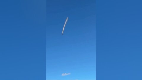 Dogwalker Captures UFO in UK