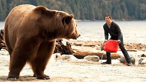 2 Brothers' Hiking Journey Turns Bloody When They Are Pursued By A Crazy Grizzly Bear