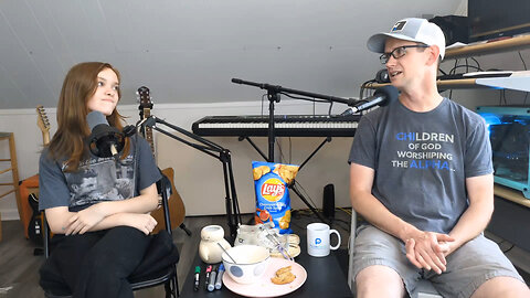 Episode 11: 40 Subs Celebration, Lay's Crab Chips, and Best Biscuits