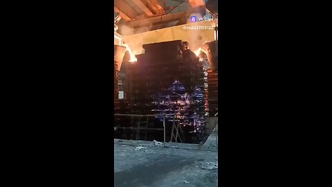 water 💦 make the fire worse 🔥🔥
